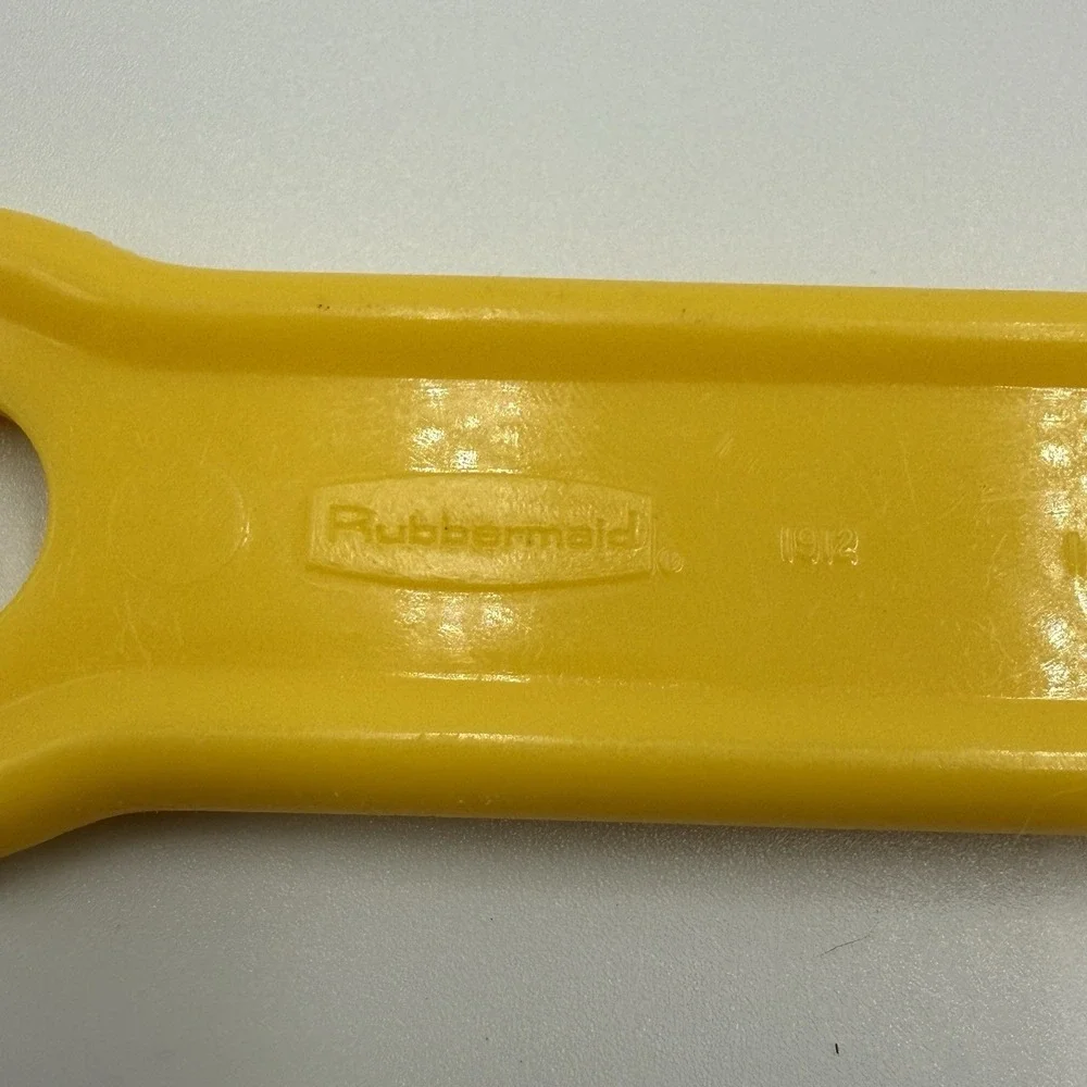 Rubbermaid 1912 Yellow Pastry Brush Food Service Cleaning‎ Tool USA Made